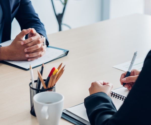 طريقة استقدام عمالة مؤسسة 2025 | الخطوات والشروط الكاملة 32 طريقة استقدام عمالة مؤسسة