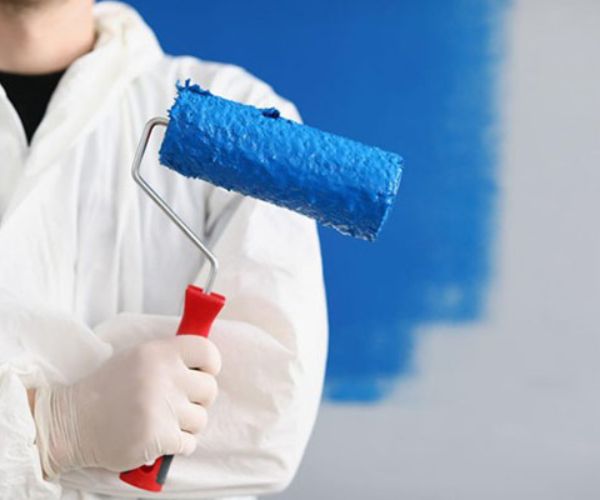 استقدام فني ديكور 2025 | أفضل فنيي الدهانات والتصميم عبر اورا 5 استقدام فني ديكور