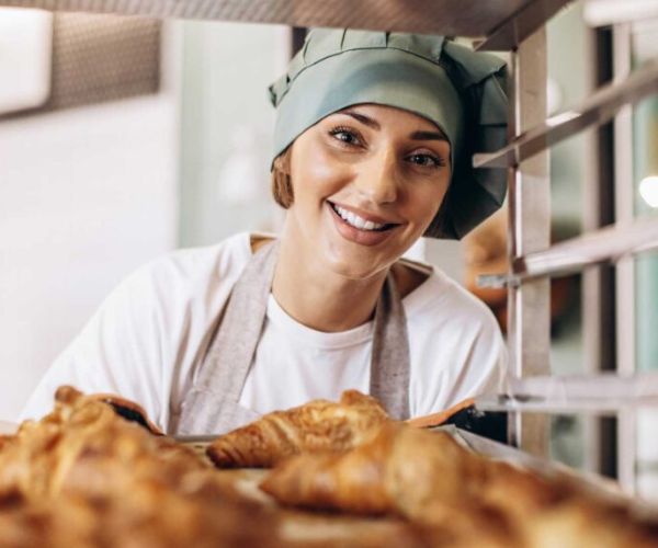 استقدام خبازين من اندونيسا | دليل كامل ومفصل من اورا 2025 22 استقدام خبازين