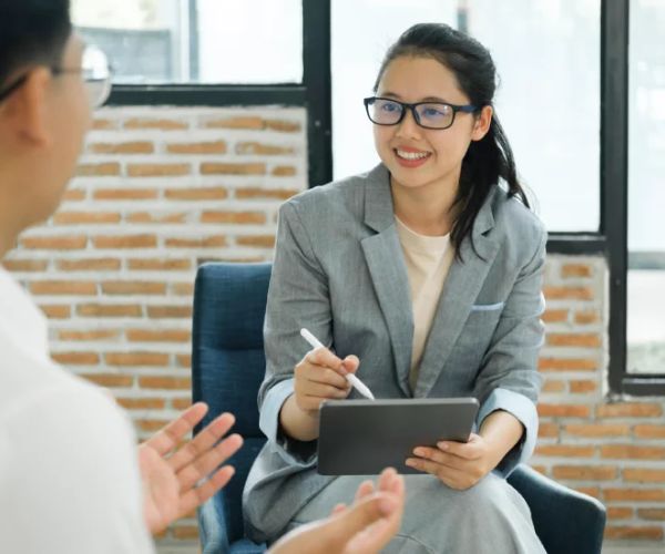 كيفية اختيار افضل مكتب استقدام في السعودية 2025؟..اليك الرد 5 كيفية اختيار افضل مكتب استقدام